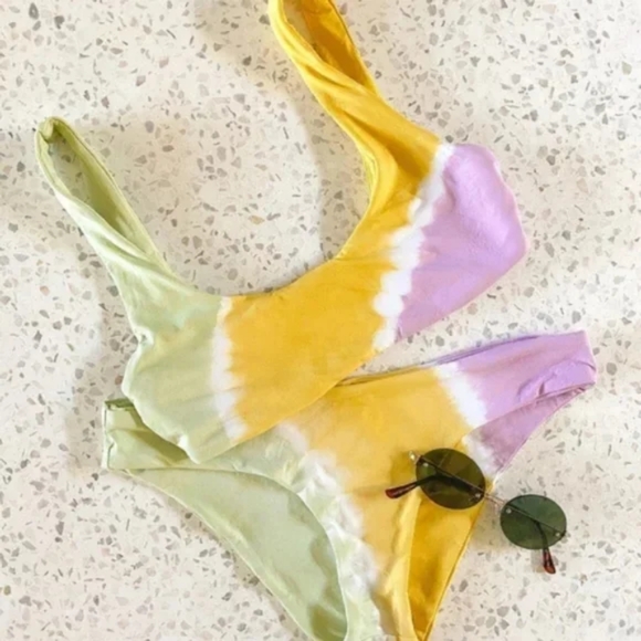 L*Space Lizzie Bikini Top Sandy Bottoms Diangonal Sunburst Tie Dye - Picture 1 of 6